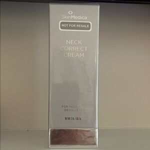 SkinMedica Neck Correct Cream in Elegant Silver Box